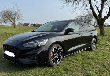 Ford Focus 76.000 km 20.100 &euro; Löhne 32584