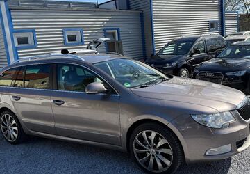 Skoda Superb 162.000 km 4.999 &euro; Detmold 32758