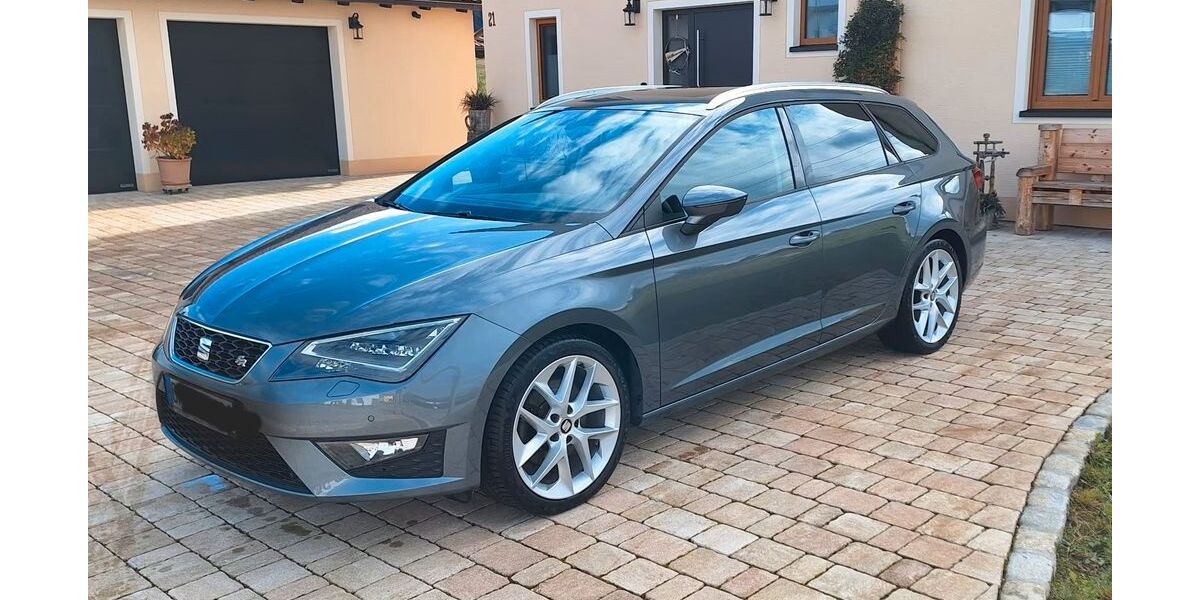 Seat Leon 113.000 km 13.499 &euro; Detmold 32758