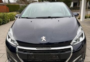 Peugeot 208 20.200 km 8.200 &euro; Detmolder 32758