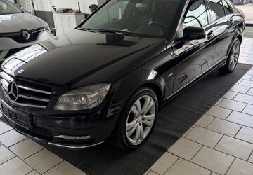Mercedes-Benz C 250 153.000 km 9.999 &euro; Detmold 32756