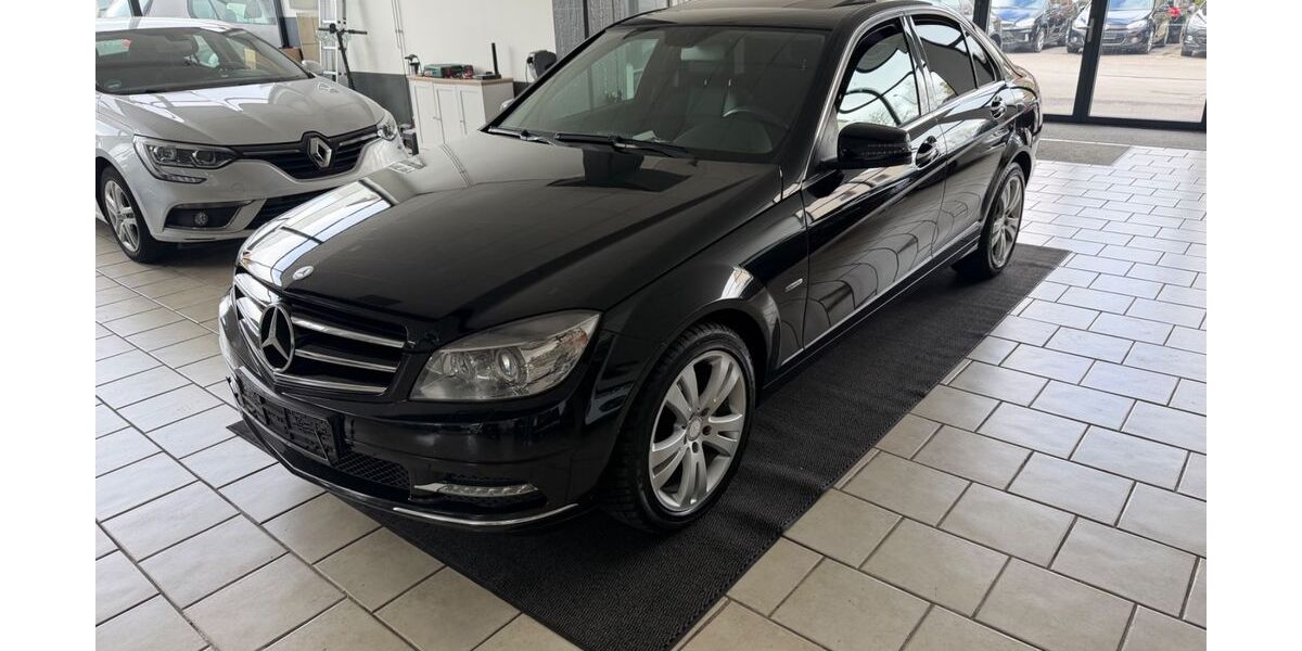 Mercedes-Benz C 250 153.000 km 9.999 &euro; Detmold 32756