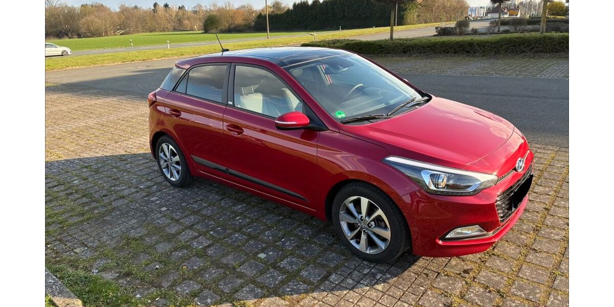 Hyundai i20 51.138 km 9.900 &euro; Herford 32052