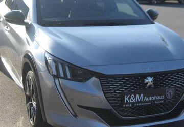 Peugeot 208 29.800 km 19.990 &euro; Detmold 32758