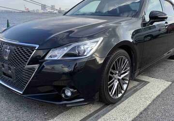 Toyota Crown 123.000 km 21.944 &euro; Bielefeld 33729