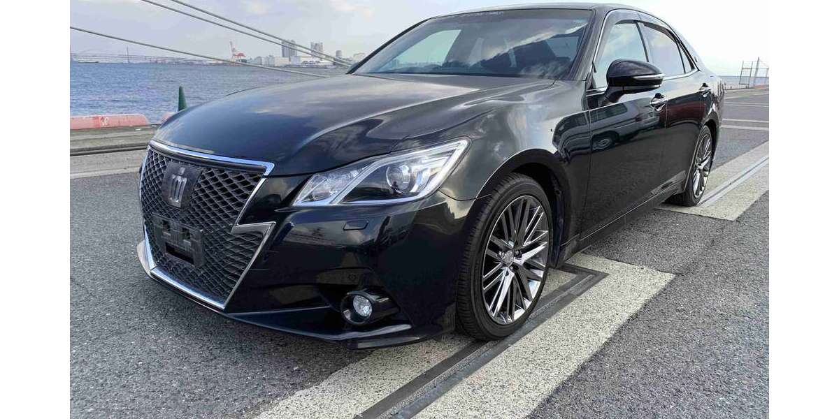 Toyota Crown 123.000 km 21.944 &euro; Bielefeld 33729