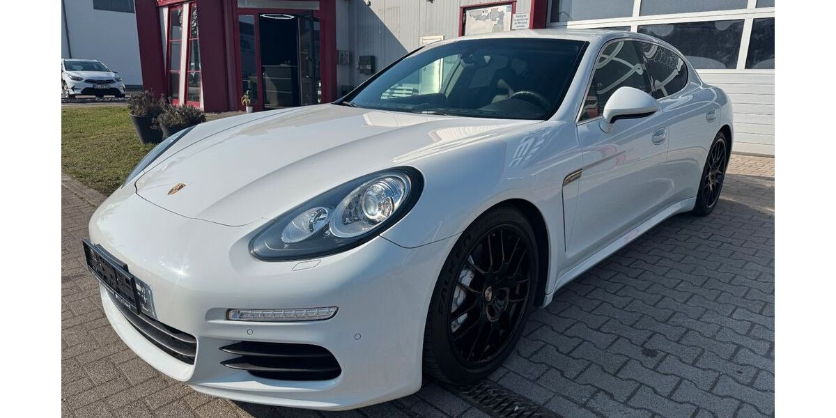 Porsche Panamera 84.347 km 38.900 &euro; Bielefeld 33719