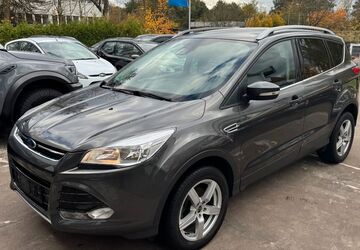 Ford Kuga 135.000 km 8.900 &euro; Detmold 32758