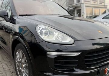 Porsche Cayenne 267.000 km 25.999 &euro; Bielefeld 33659