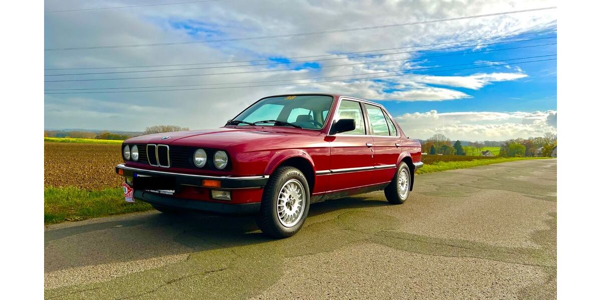 BMW 318 86.000 km 9.500 &euro; Bielefeld 33613