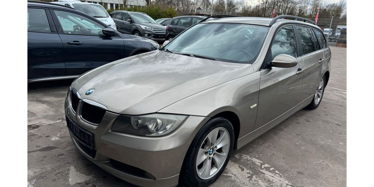 BMW 320 208.000 km 4.900 &euro; Detmold 32758
