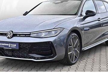 VW Passat Variant 7.500 km 62.980 &euro; Verl 33415