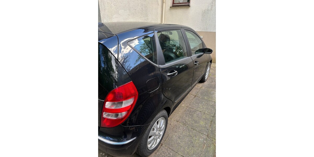 Mercedes-Benz A 150 143.409 km 4.000 &euro; Bielefeld 33602