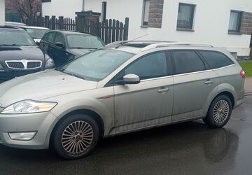 Ford Mondeo 214.000 km 2.450 &euro; Lage 32791