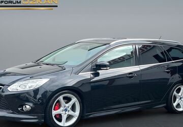 Ford Focus 153.783 km 8.999 &euro; Löhne 32584