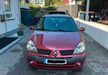 Renault Clio 204.000 km 1.950 &euro; Bielefeld 33647