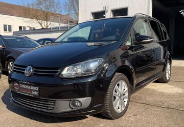 VW Touran 119.000 km 9.650 &euro; Lage 32791