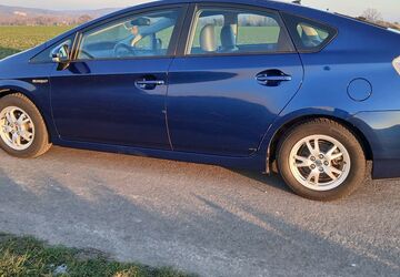 Toyota Prius 141.570 km 8.900 &euro; Bad Salzuflen 32107