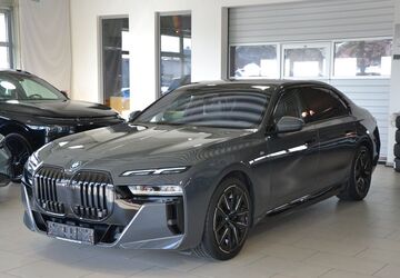 BMW i7 25.109 km 84.990 &euro; Lemgo 32657