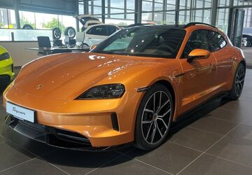 Porsche Taycan 5.000 km 139.900 &euro; Bielefeld 33719