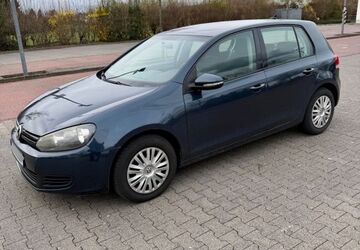 VW Golf 275.000 km 2.899 &euro; Bad salzuflen 32105