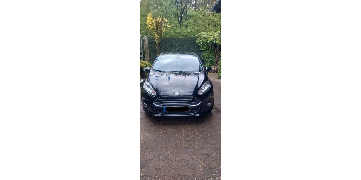 Ford Fiesta 69.000 km 6.000 &euro; Augustdorf 32832