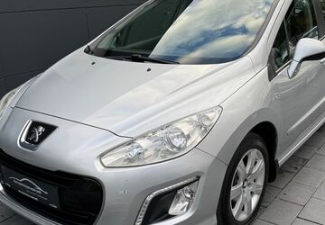 Peugeot 308 325.000 km 2.399 &euro; Herford 32051