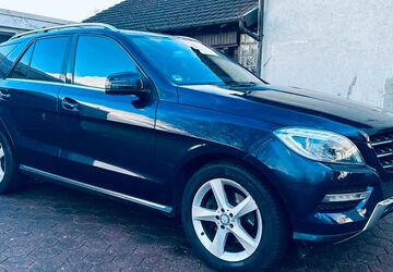 Mercedes-Benz ML 350 219.891 km 15.990 &euro; Bielefeld 33619