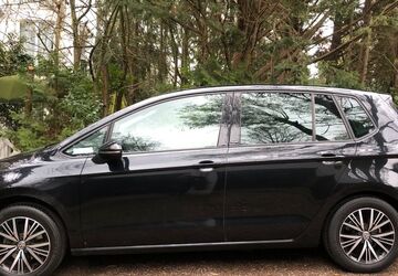 VW Golf Sportsvan 257.000 km 6.199 &euro; Bielefeld 33615