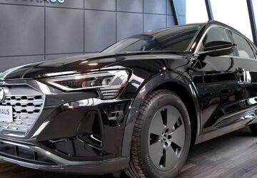 Audi Q8 e-tron 23.125 km 49.980 &euro; Bad Salzuflen 32105