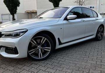 BMW 750 183.000 km 29.500 &euro; Bielefeld 33699