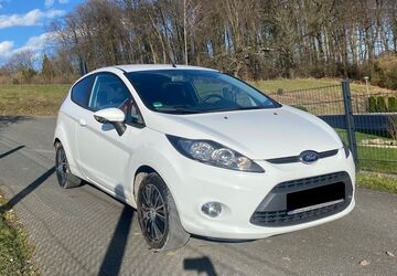 Ford Fiesta 144.000 km 4.100 &euro; Oerlinghausen 33813