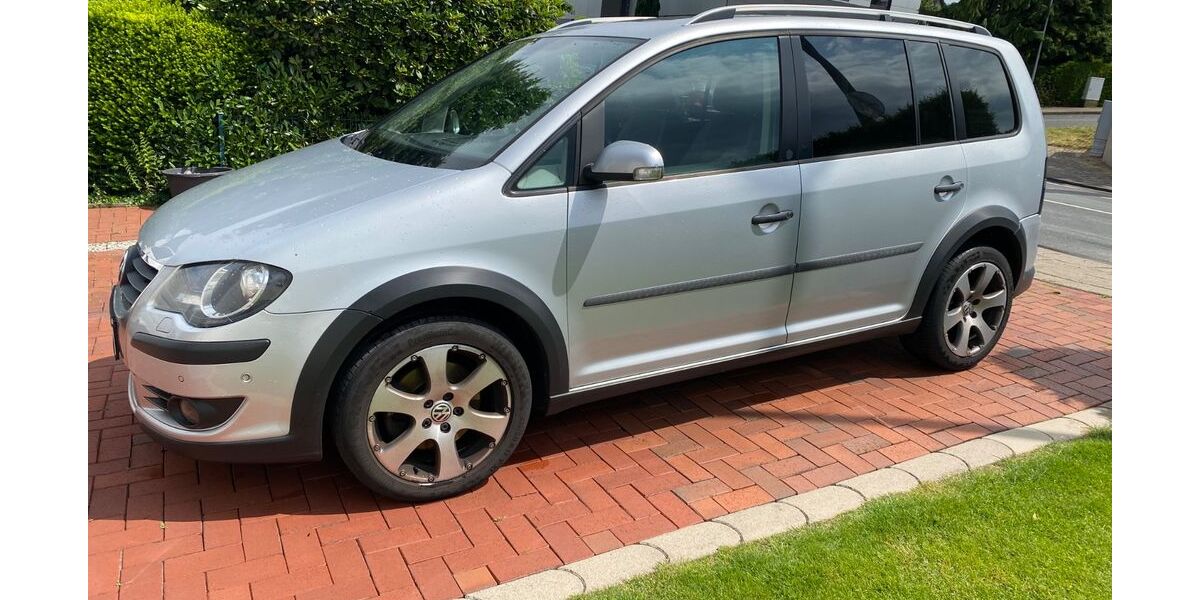 VW Touran 292.000 km 6.500 &euro; Bielefeld 33605