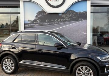 VW T-Roc 6.267 km 38.491 &euro; Bad Oeynhausen 32549