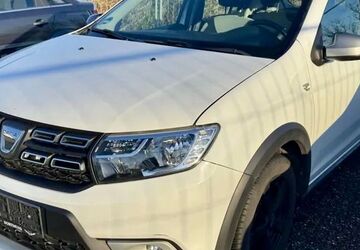 Dacia Sandero 66.000 km 8.500 &euro; Werther 33824