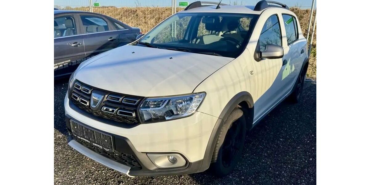 Dacia Sandero 66.000 km 8.500 &euro; Werther 33824
