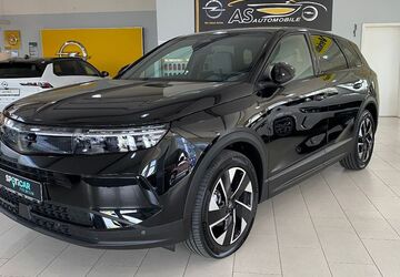 Opel Grandland (X) 8.400 km 28.490 &euro; Bielefeld 33602