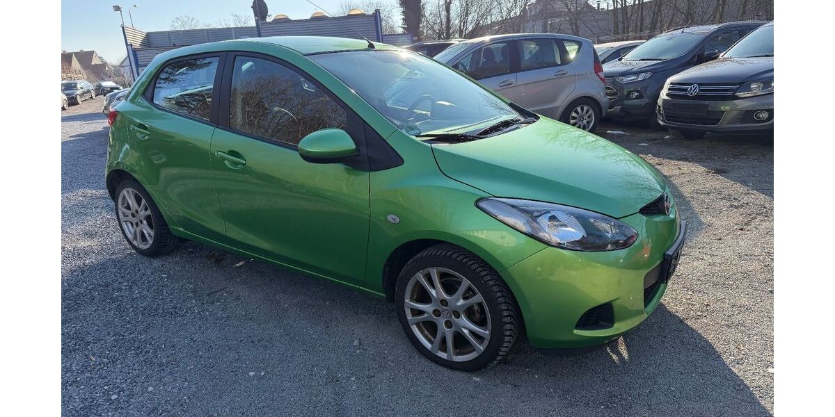 Mazda 2 223.000 km 1.900 &euro; Detmold 32758