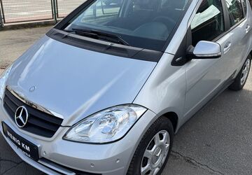 Mercedes-Benz A 180 94.885 km 6.799 &euro; Bielefeld 33607