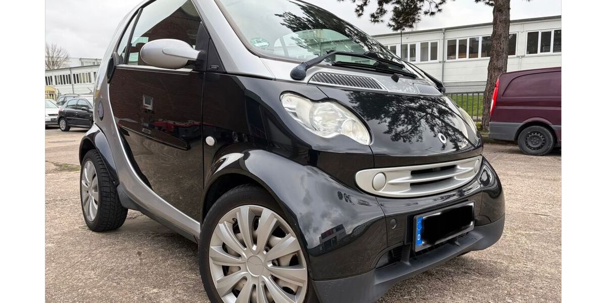 Smart ForTwo 82.152 km 3.200 &euro; Bielefeld 33611