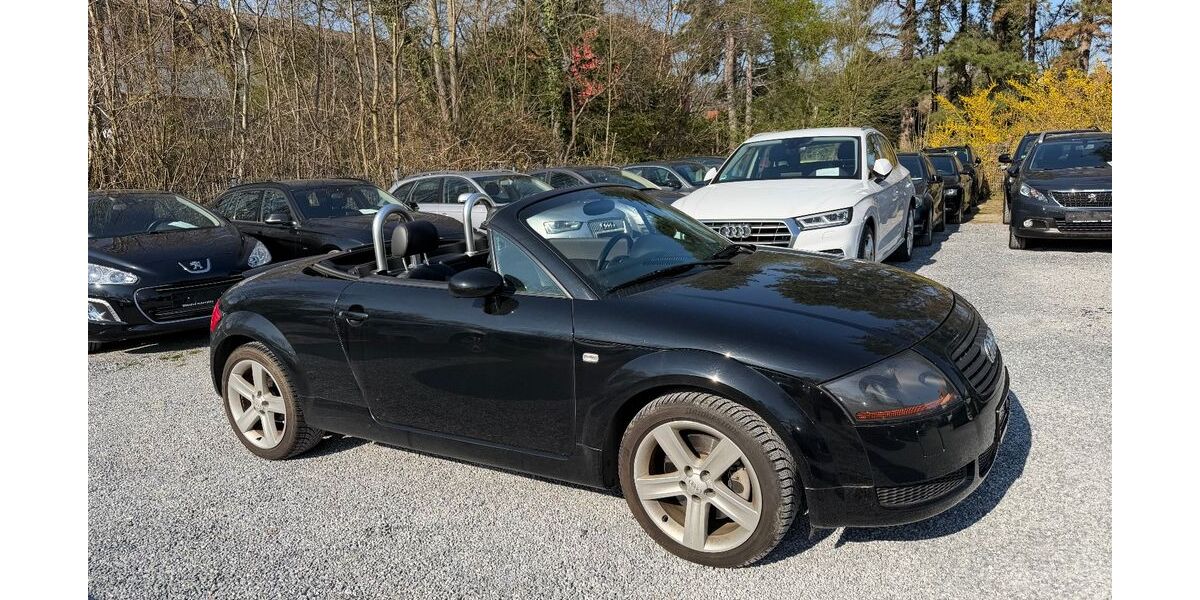 Audi TT 99.000 km 7.999 &euro; Detmold 32758