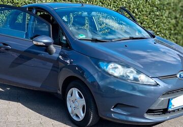 Ford Fiesta 129.000 km 4.500 &euro; Verl 33415
