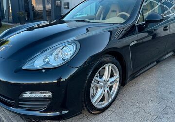 Porsche Panamera 57.611 km 32.900 &euro; Bielefeld 33719
