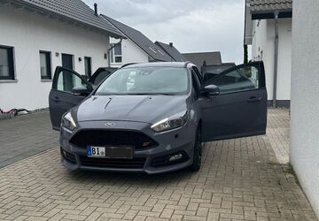 Ford Focus 129.000 km 16.499 &euro; Bielefeld 33659