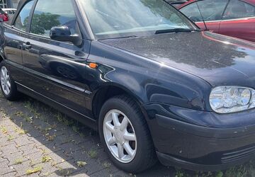 VW Golf 108.000 km 2.490 &euro; Bielefeld 33649