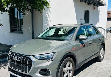 Audi Q3 92.000 km 24.900 &euro; Bielefeld 33647
