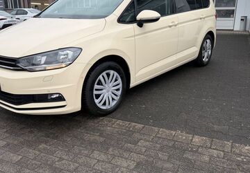 VW Touran 236.000 km 13.400 &euro; Bielefeld 33689