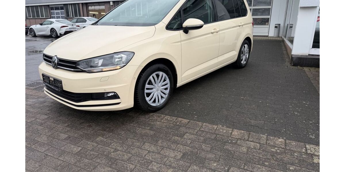 VW Touran 236.000 km 13.400 &euro; Bielefeld 33689