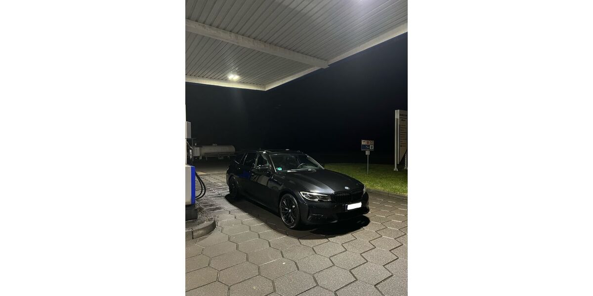 BMW 320 104.000 km 26.000 &euro; Bielefeld 33602