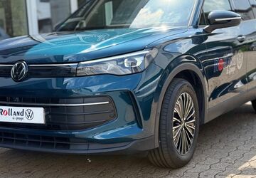 VW Tiguan 9.900 km 41.900 &euro; Spenge 32139